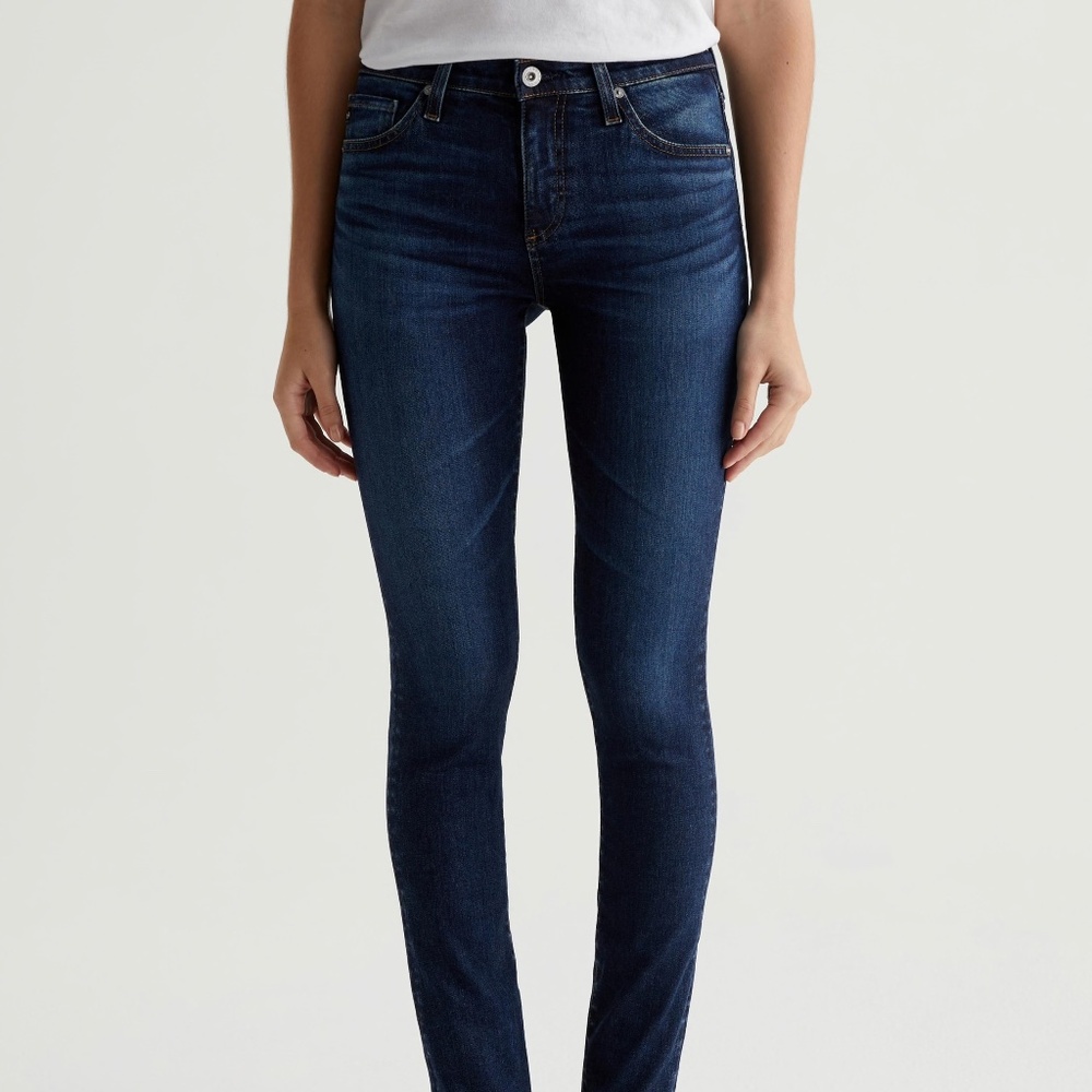 LIKE NEW AG Prima Cigarette Leg Jean (Vapor Wash Night Out, 27)